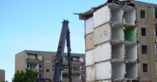 Демонтаж 5 этажного дома Стрежевой, цена от 3706 руб.